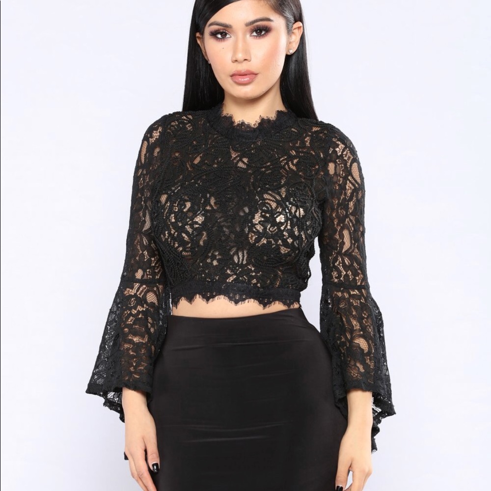 Fashion nova Black lace long sleeve Bell top